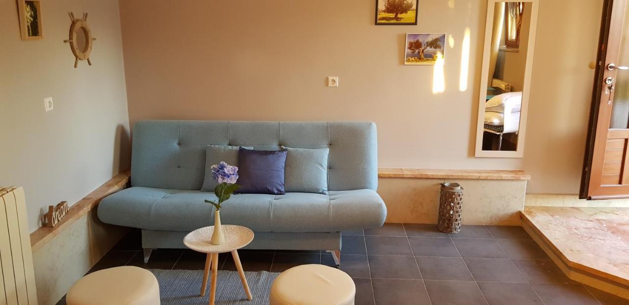 Apartment Borna Pazin Buitenkant foto